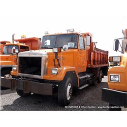 1999 VOLVO ACL TRUCK ~ UNKNOWN MILES VIN: 4VHSCBJH5XN520081, ORANGE, L6, 14.0L, DIESEL, N14 SERIES, 