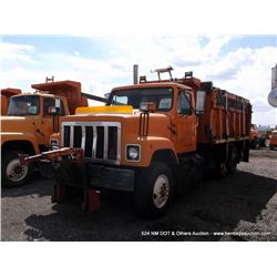 1995 INTERNATIONAL 2574 DUMP TRUCK ~ 220,626 MILES VIN: 1HTGGAHR2SH619418, ORANGE, L6, 10.8L, CUMMIN