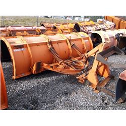 2002 HENKE 41R10LS SNOW PLOW 119" X 41" (print sequence:) FA16786