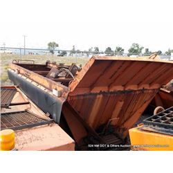 SWENSON SALT SPREADER 5 YARD (print sequence:) FA37055