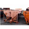 Image 2 : SWENSON SALT SPREADER 8 YARD (print sequence:) FA34643