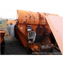 2002 MONROE SALT SPREADER 8 YARD (print sequence:) FA16878