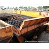 Image 1 : SWENSON SALT SPREADER 5 YARD (print sequence:) FA34637