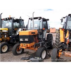 NEW HOLLAND/FORD 7740 INDUSTRIAL TRACTOR, 5,885 HRS (print sequence:) FA35788