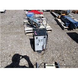 NAPA 200 AMP BATTERY CHARGER