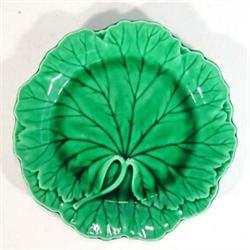 Green glazed Wedgwood Majolica leaf dish, marks to back, 20cm diameter…