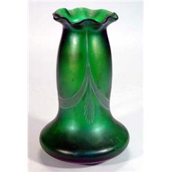 Fluted green irridescent Art Nouveau glass vase, decorated with swags, 27cm high…