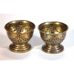 Pair of floral swag design silver eggcups, Birmingham 1910…