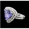 Image 2 : 18KT White Gold 5.22ct Tanzanite and Diamond Ring