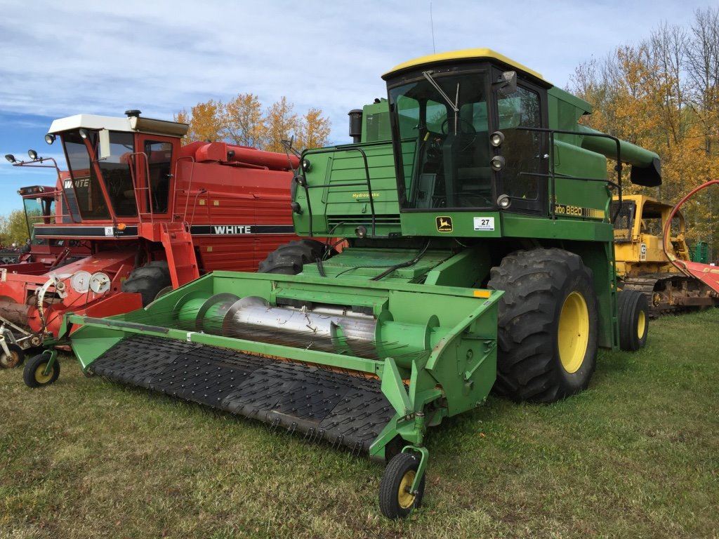 8820 1983 JOHN DEERE 8820 TURBO COMBINE