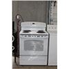 Image 2 : GE WHITE 4 BURNER ELECTRIC STOVE