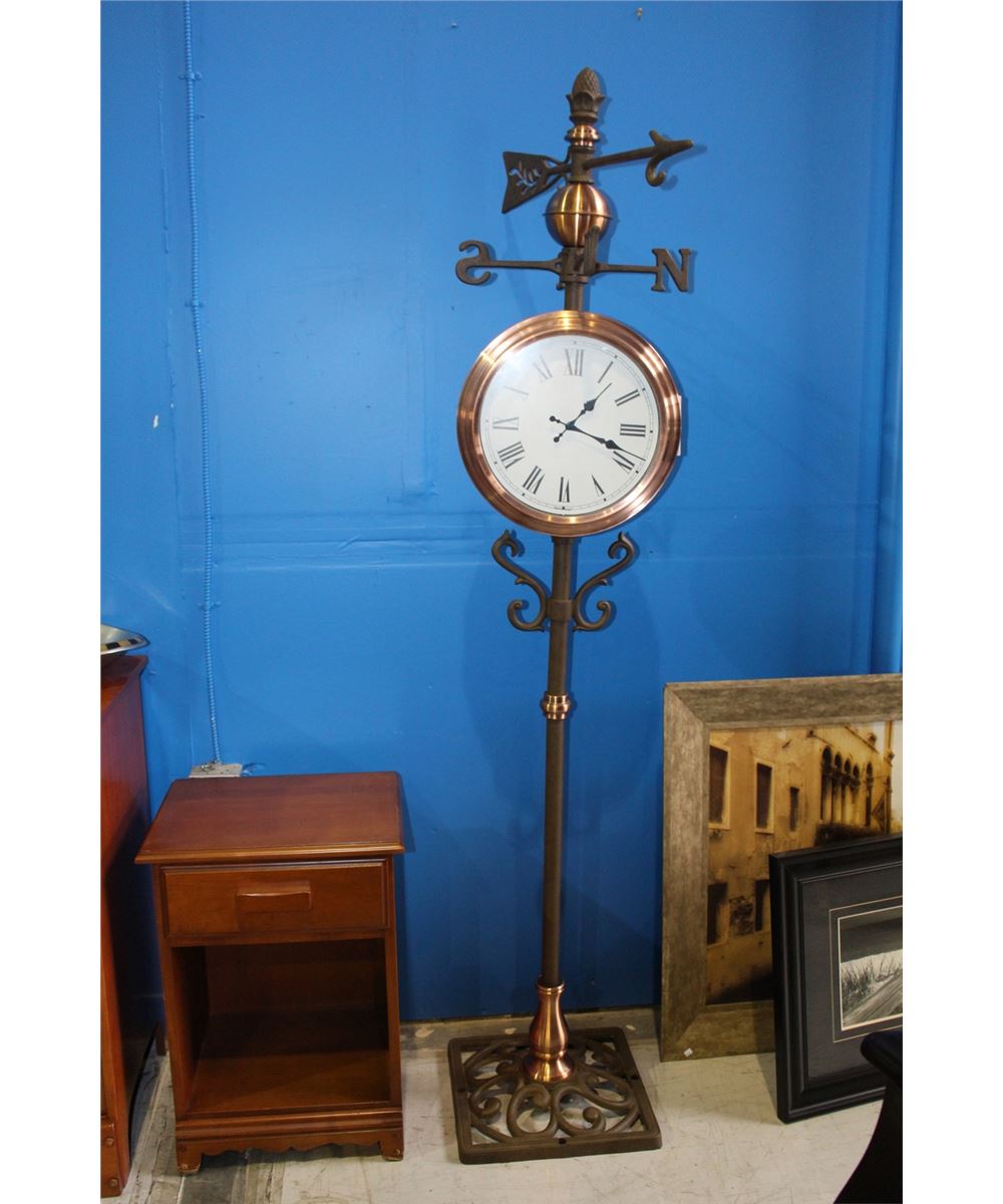 WEATHER VANE PEDESTAL CLOCK