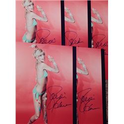 Lot of 5 Goldie Hawn "Laugh-In" Signed 11x14 Photos