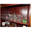 Image 1 : SHELF OF GLASSWARE