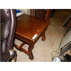 MEXICAN PINE SIDE TABLE