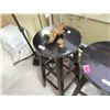Image 1 : NEW BAR STOOL