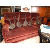 Image 2 : RECLINING CHESTERFIELD - UPHOLSTERED - BURGANDY