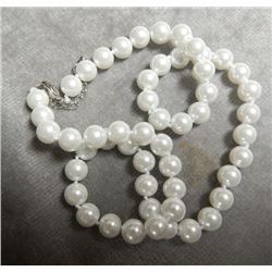 NECKLACE - HAND KNOTTED PEARL NECKLACE - WHITE PEARLS FROM SOUTH SEA - RETAIL~$300