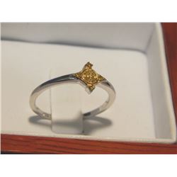 RING - ELEGANT STERLING SILVER SETTING - 8 YELLOW DIAMONDS - INCLUDES CERTIFICATE $325.00