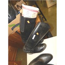 RIDING BOOTS