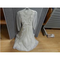 GIRL'S WHITE DRESS - M&M - SIZE 10