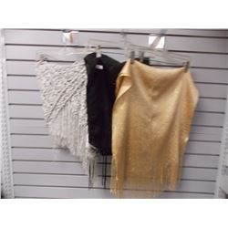 scarves black; gold; silver = 3