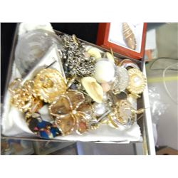 SMALL BOX ASSORTED JEWELRY