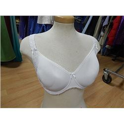 BRA - NEW - WHITE - ROSA FIA - 32F - NO RETAIL TAG