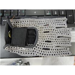 GLOVES - LEATHER & KNITTED FINGERLESS GLOVES - SMALL - 1 PR SILVER