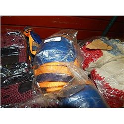 KNEE PROTECTOR/PAD