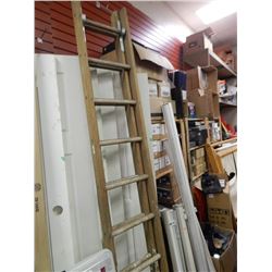 WOOD EXTENTION LADDER