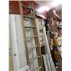Image 1 : WOOD EXTENTION LADDER