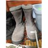 Image 1 : SOREL WINTER BOOTS - SZ 9