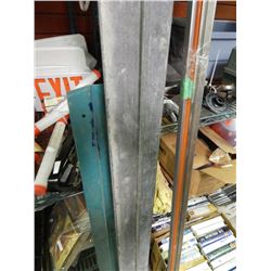 METAL STRAIGHT EDGES - 2 TTL