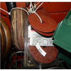 BUNDLE OF SANDING DISKS