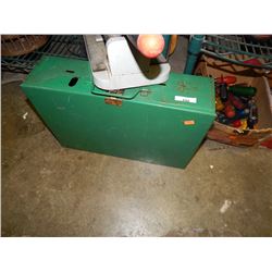 COLEMAN CAMP STOVE