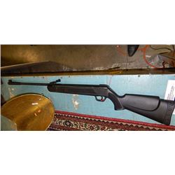 RIFLE - NEW GRIZZLY AIR RIFLE - 22 CALIBER - IN BOX - BREAK BARREL DESIGN - NO WARRENTY NO GUARANTEE