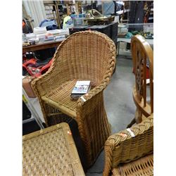 WICKER RATTAN FURNITURE -  BAR STOOL