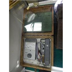 VINTAGE METER IN CASE