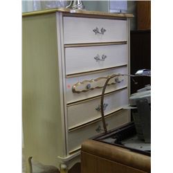 COLONIAL STYLE DRESSOR - 4 DR