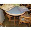 Image 1 : ROUND PEDESTAL TABLE