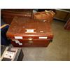 Image 1 : VINTAGE METAL TRUNK