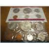 Image 2 : 1973 US MINT SET (UNC) P/D/S (WITH ENVELOPE) THIS IS AN OFFICIAL US PACKAGED P/D/S SET, IT DOES NOT 