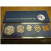 Image 2 : 1967 US SPECIAL MINT SET WITH BOX 40% SILVER JOHN F. KENNEDY HALF DOLLAR