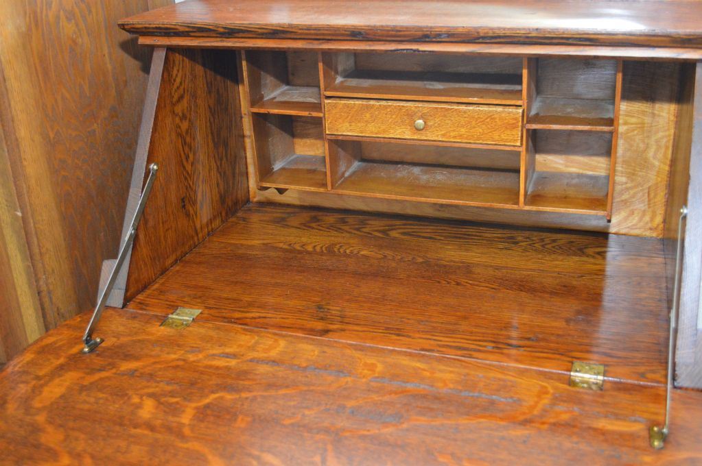 Canadiana Oak Drop Front Desk With Single Drawer Small Mirrored