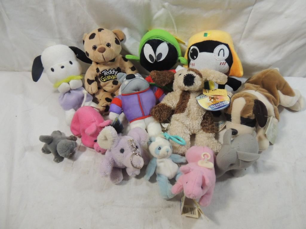 LOT 13 ASSORTED STUFFED TOYS