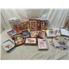 Image 2 : BOX LOT ASSORTED CHRISTMAS CARDS