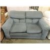 Image 1 : OVERSTUFFED BLUE LOVE SEAT