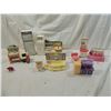 Image 1 : BOX LOT PLASTIC KITCHEN & BATH DOLLHOUSE FURNITUR