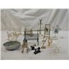 Image 2 : BOX LOT METAL WIRE DOLLHOUSE FURNITURE